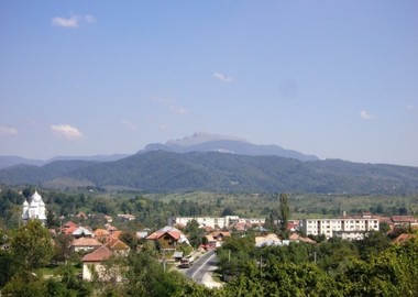 Oraşul Horezu, propus pentru a deveni staţiune turistică de interes naţional, iar Brezoi şi Uricani ar putea deveni staţiuni turistice de interes local