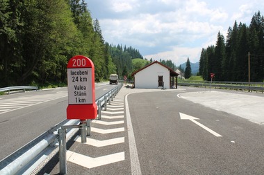 Compania Naţională de Administrare a Infrastructurii Rutiere anunţă că s-au făcut lucrări de întreţinere pe 744 kilometri din reţeaua de autostrăzi şi drumuri naţionale

