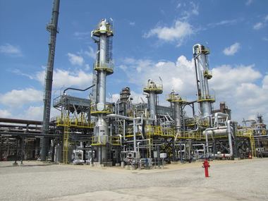 Profit de un miliard de lei raportat de OMV Petrom la jumătatea anului, scăderea producţiei fiind compensată de o apreciere considerabilă a preţurilor

