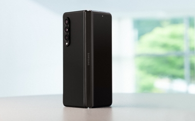 Samsung şi-a prezentat noile smartphone-uri pliabile, Galaxy Z Fold3 şi Galaxy Z Flip3
