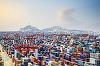 Aglomeraţia din porturile majore pentru containere Shanghai şi Ningbo din China s-a agravat după apariţia unor cazuri de Covid-19