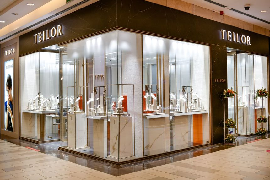 Lanţul de magazine de bijuterii de lux Teilor vizează o cifră de afaceri de 230 de milioane de lei în acest an, cu 64% mai mult faţă de 2020. Compania mizează pe vânzările de inele de logodnă şi anunţă intrarea pe piaţa din Ungaria