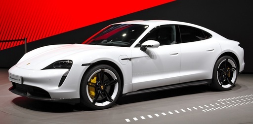 Modelul electric Taycan al Porsche atrage o cerere uriaşă, potrivit companiei