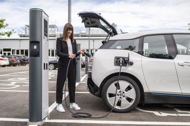 Bosch anunţă că va genera anul acesta vânzări de peste un miliard de euro în sectorul electromobilităţii 
