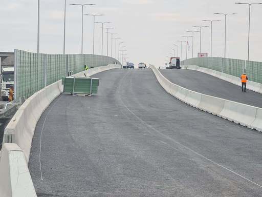 Cătălin Drulă anunţă că Pasajul Mogoşoaia se deschide traficului rutier: Bucuria ar fi putut fi completă dacă lucrările de reasfaltare a centurii împreună cu turbogiraţia de la Otopeni ar fi fost finalizate / Aşa, doar vom muta dopul cu câţiva metri 