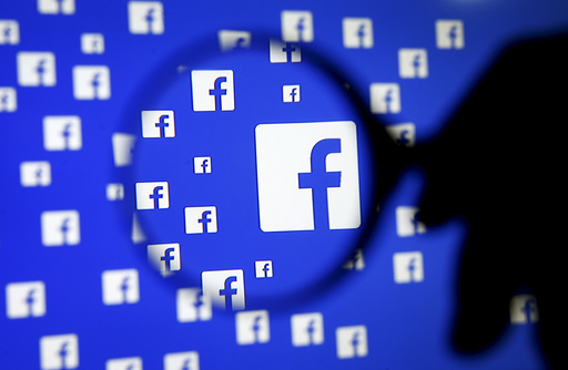 Facebook a picat, din nou, vineri seara