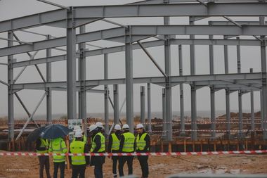 Compania românească ClusterPower a inaugurat o investiţie de 40 milioane euro în Dolj, într-un parc tehnologic în care se vor construi cinci centre de date şi o unitate de producere a energiei electrice