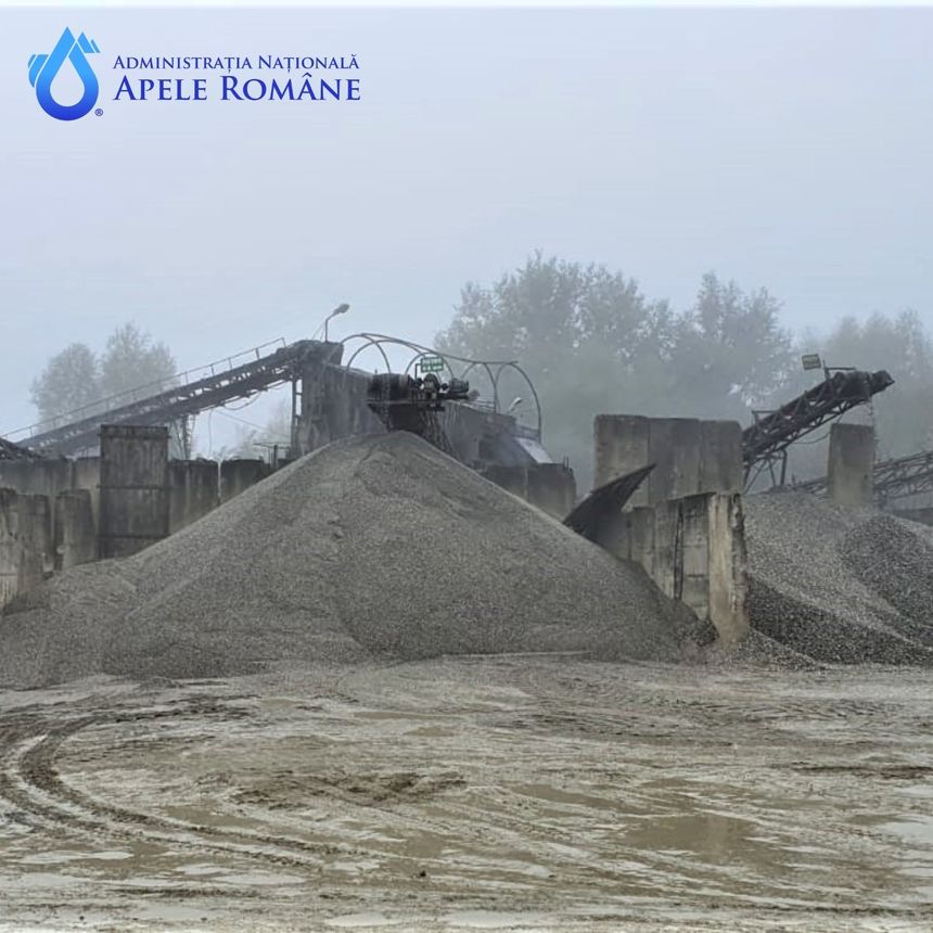 Administraţia ”Apele Române” a aplicat amenzi de 2,76 de milioane de lei pentru exploatarea ilegală a agregatelor minerale
