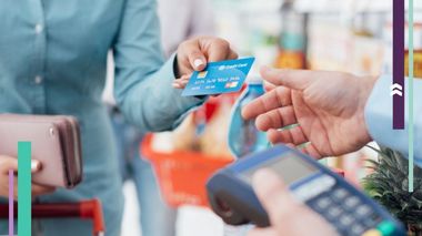 ANALIZĂ: Valoarea şi numărul tranzacţiilor cu cardurile au crescut cu 60% în doi ani, pe fondul pandemiei