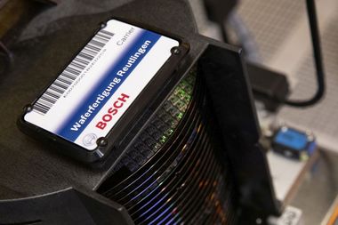 Bosch va investi în 2022 peste 400 de milioane de euro în fabricile sale de semiconductori din Germania, precum şi în noul centru de testare pentru semiconductori pe care îl construieşte în Penang, Malaezia 