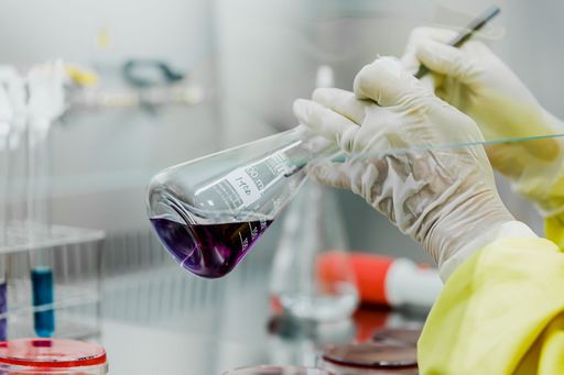 Biofarm a inaugurat o fabrică de medicamente în Bucureşti în urma unei investiţii de peste 35 milioane de euro