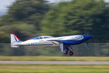 Rolls-Royce afirmă că avionul său electric este cel mai rapid din lume, atingând o viteză de 623 de kilometri pe oră
