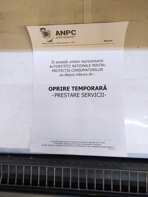 Control al comisarilor ANPC la magazinele Lidl din întreaga ţară - Amenzi de peste 350.000 de lei pentru deficienţele găsite - vitrine frigorifice murdare, cu insecte, produse cu termen de valabilitate depăşit / Neconcordanţe între preţuri - FOTO/ VIDEO