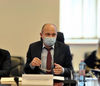 Ministrul Cadariu spune că în luna ianuarie se va închide schema de ajutor pentru HORECA / Despre plaja extinsă de la Mamaia: Voi avea o discuţie cu ministrul Mediului, pentru a găsi o soluţie, acum terenul nu e cadastrat