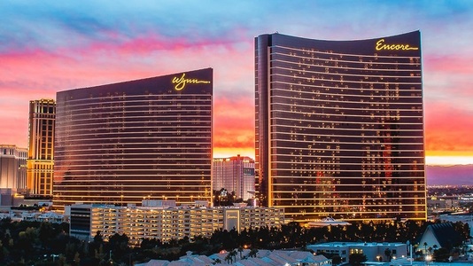 Gigantul american al cazionurilor Wynn va construi un complex de lux cu 1.000 de camere în Emiratele Arabe Unite, introducând ”jocurile de noroc legale”