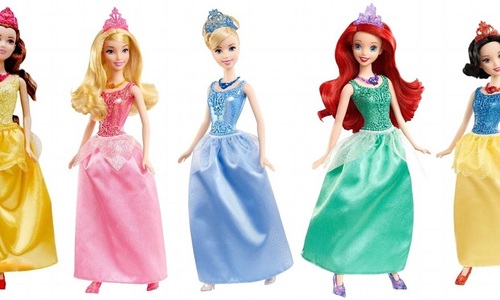 Mattel a recuperat de la rivala Hasbro dreptul de a produce păpuşi bazate pe prinţesele Disney, precum Elsa şi Jasmine