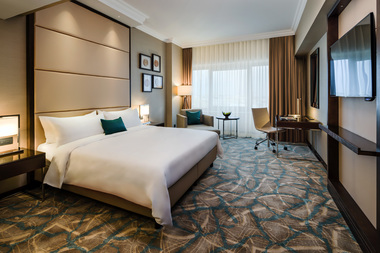 STUDIU: Piaţa hotelieră din Bucureşti îşi revine, operatorii vor să-şi extindă brandurile în Capitală. În Cluj-Napoca se construiesc un hotel Radisson Blu şi unul Courtyard by Marriott, iar în Constanţa, un hotel sub brandul Crown Plaza by IHG Hotels 