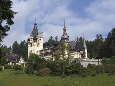 Turismul în 2021: Sosirile înregistrate în structurile de primire turistică au crescut cu 46,4% faţă de 2020, la 9,27 de milioane de persoane / Dintre turiştii străini, cei mai numeroşi au fost cei germani, urmaţi de italieni, francezi şi de cei din Israel