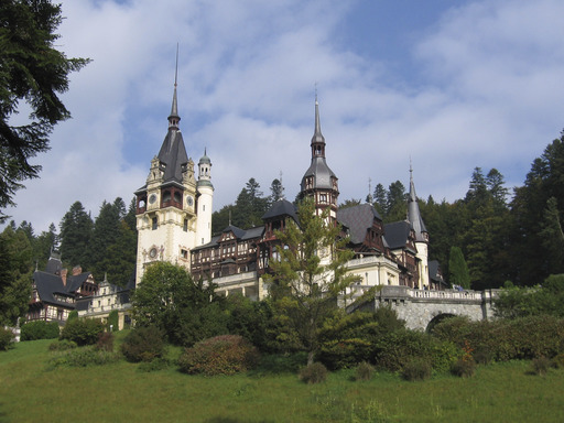 Turismul în 2021: Sosirile înregistrate în structurile de primire turistică au crescut cu 46,4% faţă de 2020, la 9,27 de milioane de persoane / Dintre turiştii străini, cei mai numeroşi au fost cei germani, urmaţi de italieni, francezi şi de cei din Israel