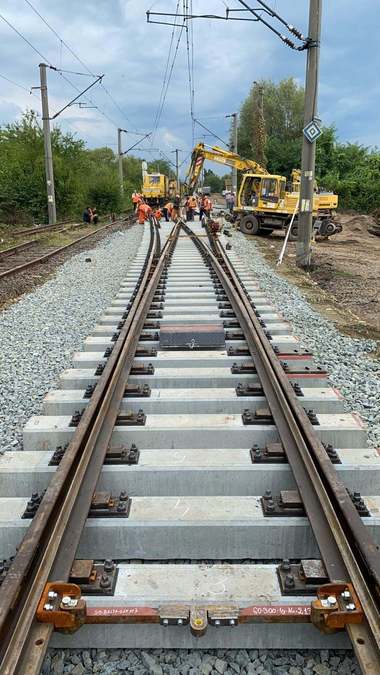 CFR a lansat o licitaţie de 4,2 miliarde lei pentru lucrări de întreţinere a infrastructurii feroviare, pe o lungime totală de 1.461 km din reţeaua feroviară