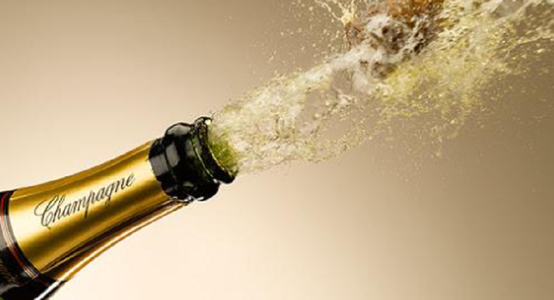 Vânzările globale de şampanie au atins un nivel record anul trecut, susţinute de relaxarea restricţiilor legate de pandemia de Covid-19