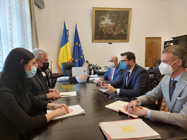 Ministrul Agriculturii a făcut apel la implicarea administratorilor pieţelor pentru a pune la dispoziţia producătorilor agricoli autentici suficiente spaţii de vânzare 