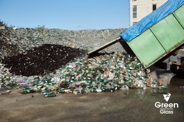 Greenglass investeşte 10 milioane de euro pentru deschiderea unei noi fabrici de reciclare deşeuri de sticlă lângă Bucureşti. Construcţia începe în semestrul al doilea al anului

