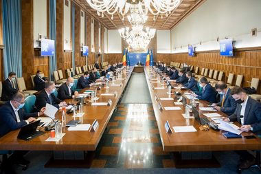 Guvernul a adoptat Hotărârea privind organizarea şi funcţionarea Comitetului de monitorizare a PNRR / Care sunt componenţa şi atribuţiile comitetului