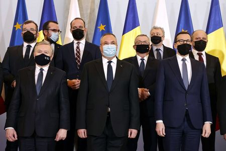 Ministrul Constantin Cadariu s-a întâlnit cu ministrul polon al Dezvoltării economice şi tehnologiei şi au convenit organizarea unui forum economic româno-polon, prin care să fie facilitate contactele între mediile de afaceri