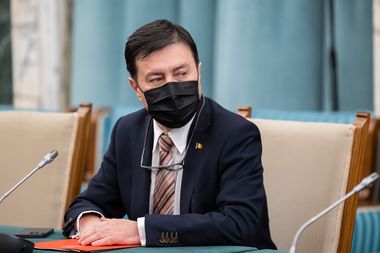 Ministrul Economiei a solicitat constituirea unui task force care va gestiona efectele conflictului din Ucraina asupra industriei. Segmentele industriale care au anunţat deja un impact major asupra producţiei sunt industria auto, a mobilei şi metalurgică