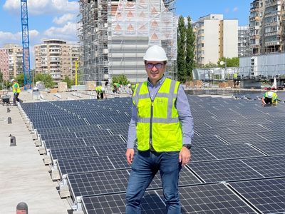 Compania românească de inginerie şi tehnologie Simtel Team va construi o instalaţie fotovoltaică pentru CTP România