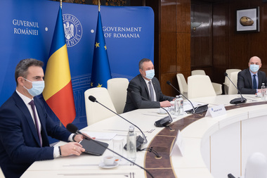 Ciucă: Guvernul susţine accelerarea eforturilor orientate spre dezvoltarea sustenabilă a capacităţilor de producţie a energiei