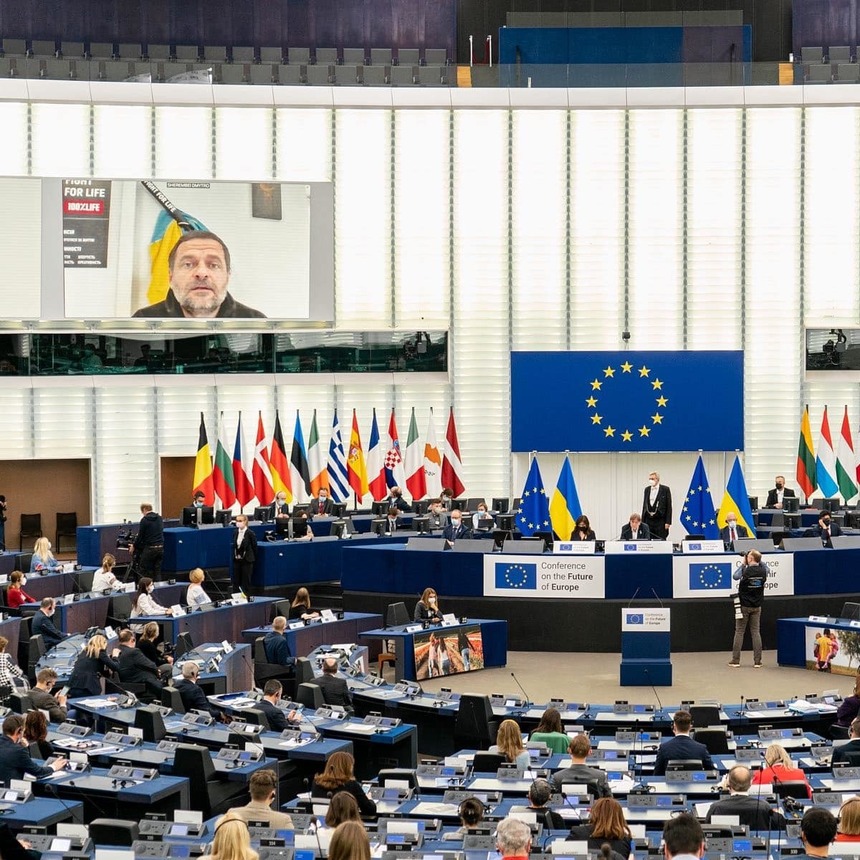 USR: Parlamentul European a aprobat programe în valoare de 16,7 miliarde de euro pentru localităţile de graniţă implicate în criza refugiaţilor 