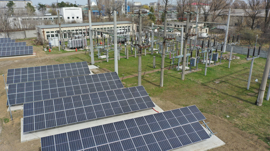 E-Distribuţie, din Grupul Enel, a investit 500.000 de euro în centrale fotovoltaice şi soluţii de stocare instalate în trei staţii de transformare