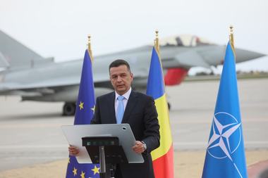 Grindeanu a afirmat că viteza maximă pentru drumurile expres va fi de 120 km/h. Legea care prevede acest lucru nu a fost încă promulgată de Klaus Iohannis  