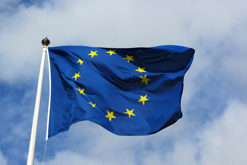 Uniunea Europeană înclină spre interzicerea importurilor de petrol rusesc până la sfârşitul anului – diplomaţi ai UE