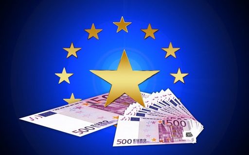 BNR: O sursă importantă de incertitudini şi riscuri rămâne absorbţia fondurilor europene. Dinamica anuală a PIB a scăzut la 2,4% în trimestrul IV 2021, de la 6,9% în precedentele trei luni, pe seama slăbirii considerabile a ritmului absorbţiei interne