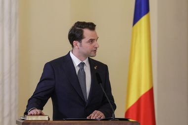 UPDATE - Ministrul Digitalizării: Cei care au gândit PNRR vor trebui, la un moment dat, să dea o explicaţie / Unele ţinte sunt destul de greu de înţeles / Reacţia lui Cristian Ghinea