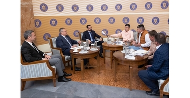 Premierul Ciucă a discutat cu reprezentanţii Asociaţiei Profesionale a Ciobanilor despre oportunităţile generate de utilizarea fondurilor europene pentru crescătorii de ovine