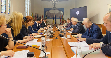 Ministrul Agriculturii: Cumpărăm fabrica de zahăr de la Luduş, pentru a produce zahăr, în parteneriat cu fermierii