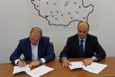 Trust Motors a semnat cu Air France-KLM un acord pentru dezvoltarea combustibililor alternativi în domeniul aviaţiei

