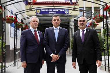 Consilier al ministrului Transporturilor, după semnarea primului contract de execuţie pe A7: În câteva zile vom vedea prima lopată. Un aport important pentru avansarea acestor proiecte l-a avut societatea civilă din Moldova 