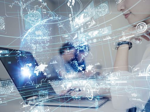 STUDIU: Doar 7% dintre companii şi-au integrat complet strategiile de afaceri, tehnologice şi de sustenabilitate