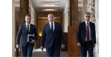 Executivul a adoptat o OUG privind unele măsuri pentru ocuparea posturilor aferente funcţiilor publice vacante cu atribuţii în implementarea PNRR