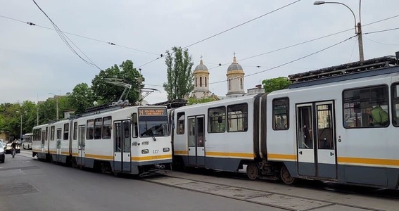 Primăria Capitalei anunţă că linia de tramvai 5 reintră după mai bine de cinci ani în funcţiune, de vineri / Traseul va fi Piaţa Sfântul Gheorghe – Piaţa Băneasa, iar tramvaiele vor circula la 8-10 minute 