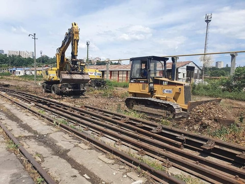 CFR Infrastructură a anunţat că a fost defrişată şi curăţată 70% din suprafaţa de linii de cale ferată în zona Port Constanţa - FOTO