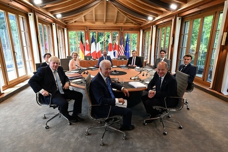 Liderii din G7 s-au angajat să strângă 600 de miliarde de dolari, în decurs de cinci ani, pentru a finanţa infrastructura necesară în ţările în curs de dezvoltare