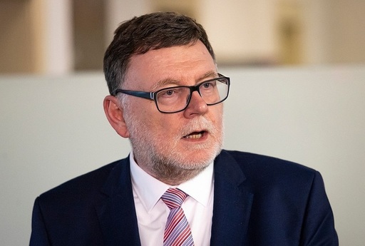 Ministrul ceh de Finanţe doreşte să menţină deficitul bugetar din 2022 sub 14 miliarde de dolari