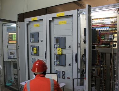 Investiţie de 4,3 milioane de euro demarată de compania Delgaz Grid în judeţul Suceava pentru modernizarea unei staţii de transformare şi a unei linii electrice de 17 kilometri

