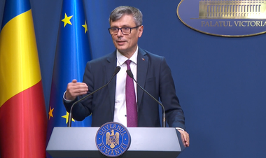 Guvernul a aprobat OUG privind compensarea cu 50 de bani a preţului la carburanţi. Creşterile de preţuri se vor încadra la acţiuni speculative, cu amenzi până la 500.000 de lei / Virgil Popescu: Intră în vigoare în această noapte / Precizările Finanţelor